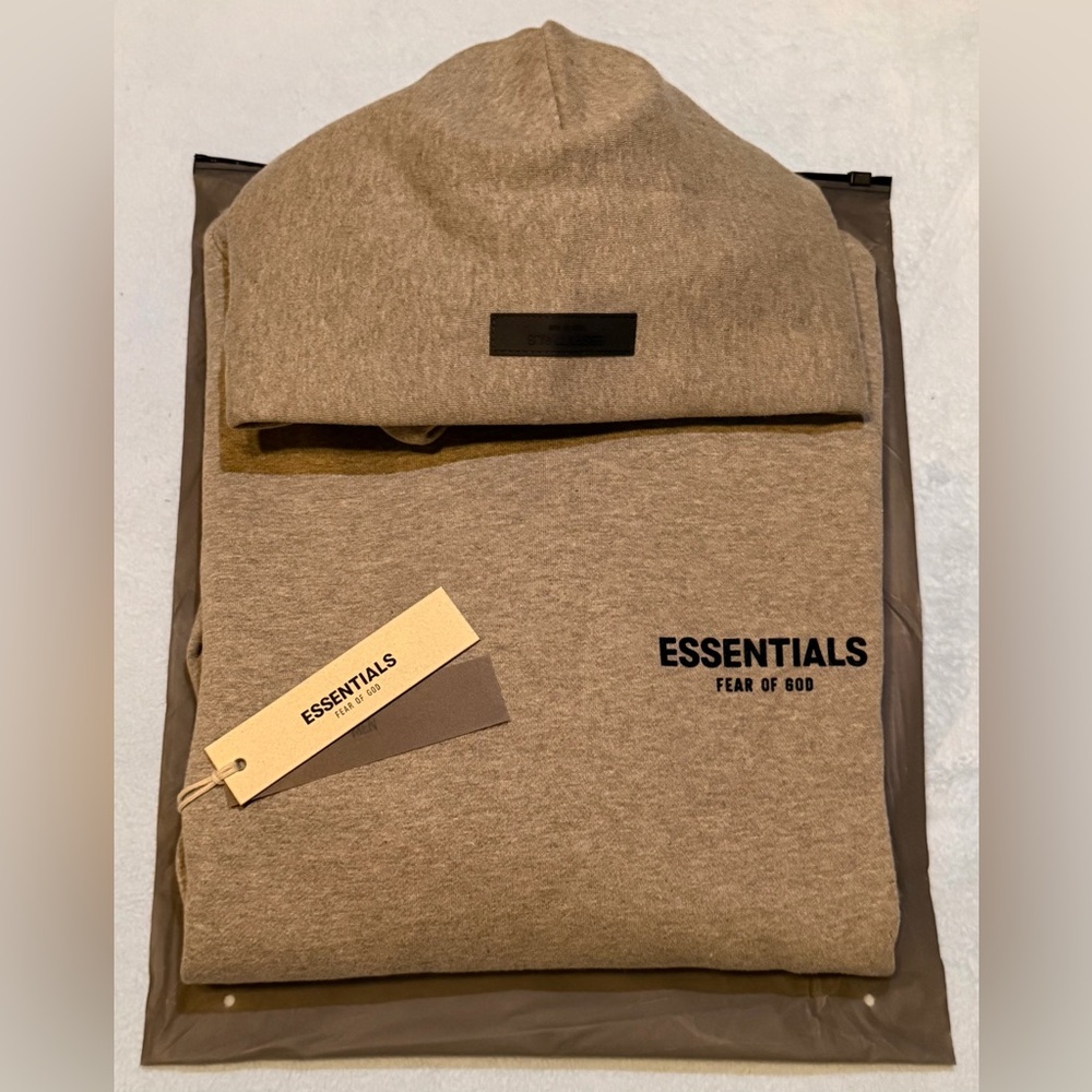 Fear of God ESSENTIALS Sets